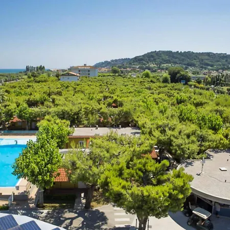 Tatil Evi Lovely In With Garden